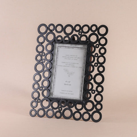 BUBBLED PICTURE FRAME